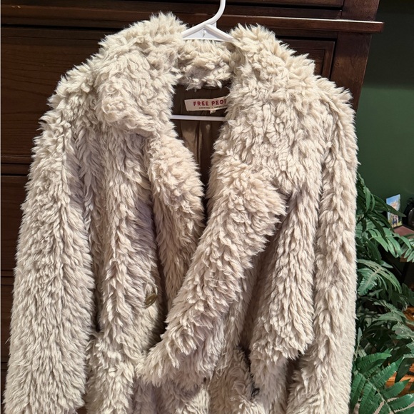 Free People Cream Faux Fur Teddy Jacket - Picture 3 of 4
